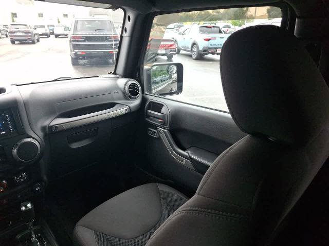 Used 2017 Jeep Wrangler Unlimited Sport AWD/4WD image 11