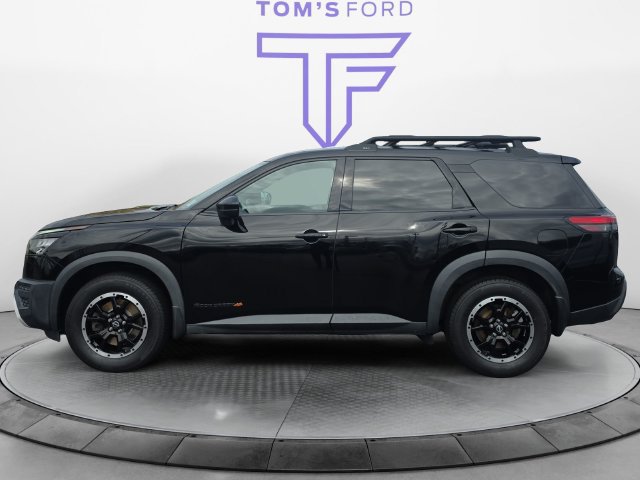 Used 2023 Nissan Pathfinder Rock Creek AWD/4WD image 2