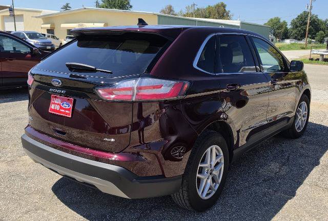 Certified 2024 Ford Edge SEL w/ Convenience Package AWD/4WD image 8