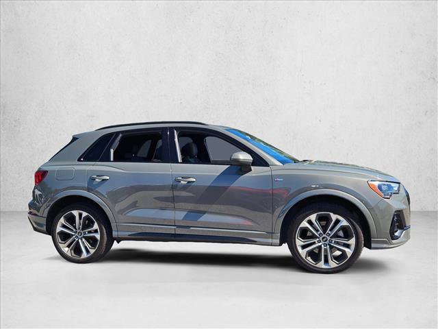 Used 2021 Audi Q3 2.0T Premium w/ Convenience Package AWD/4WD image 4