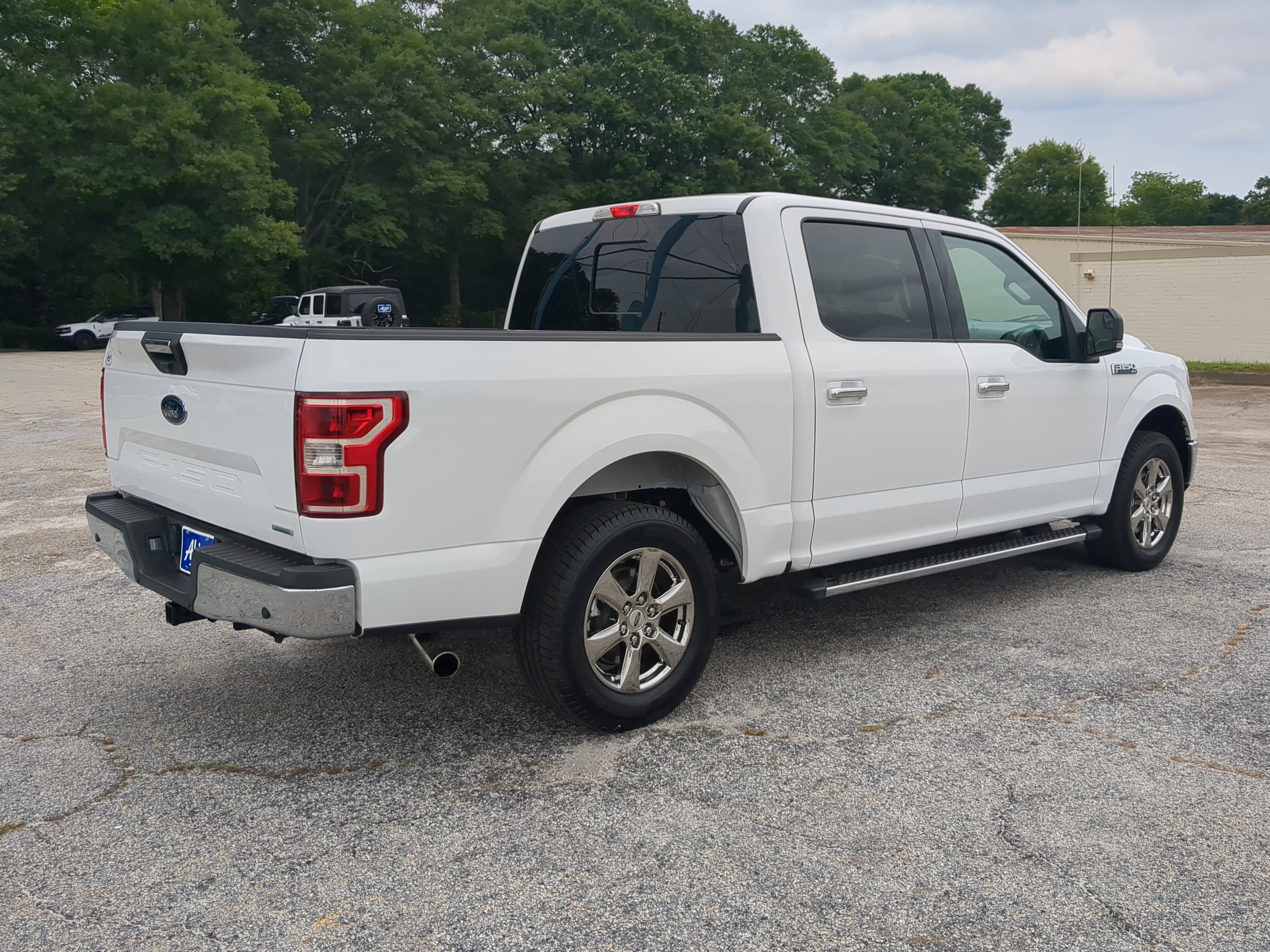 Certified 2020 Ford F150 XLT w/ Equipment Group 302A Luxury RWD image 3