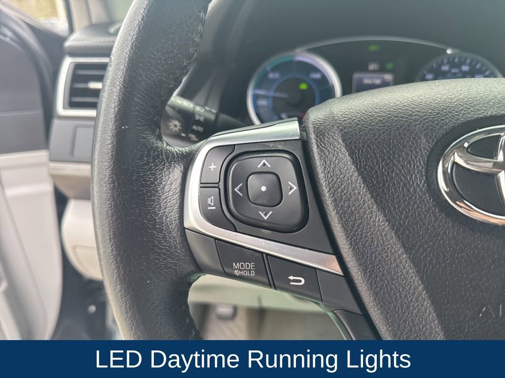 Used 2017 Toyota Camry XLE image 15