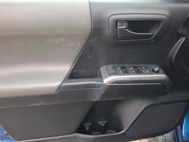 Used 2018 Toyota Tacoma SR5 image 12