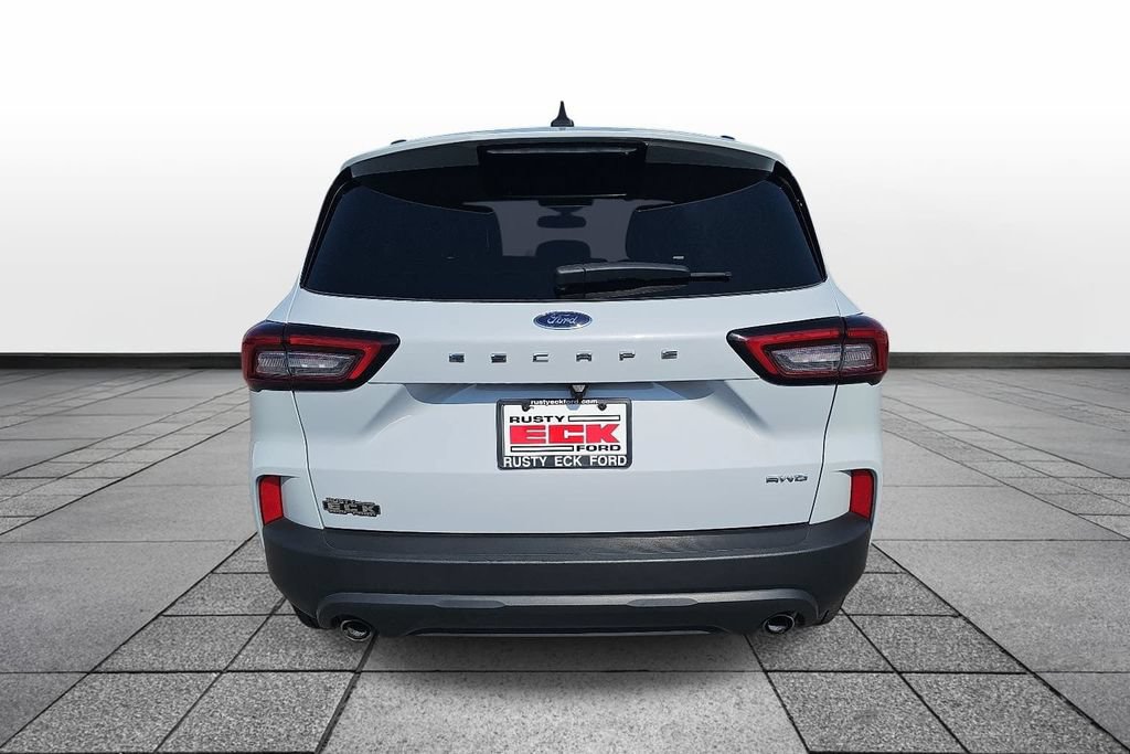 Certified 2025 Ford Escape ST-Line Select AWD/4WD image 6