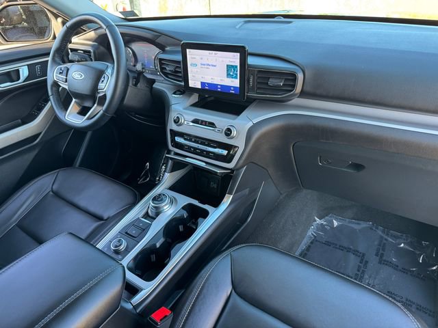 Certified 2023 Ford Explorer XLT w/ Equipment Group 202A AWD/4WD image 21