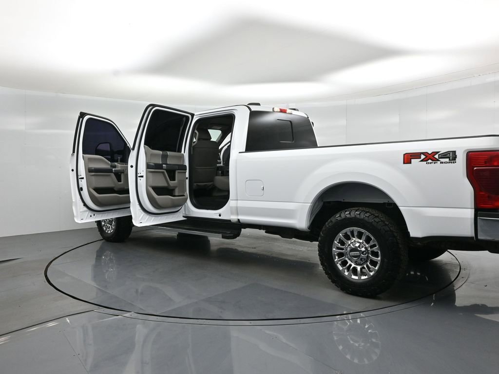 Certified 2022 Ford F250 XLT w/ XLT Premium Package AWD/4WD image 31