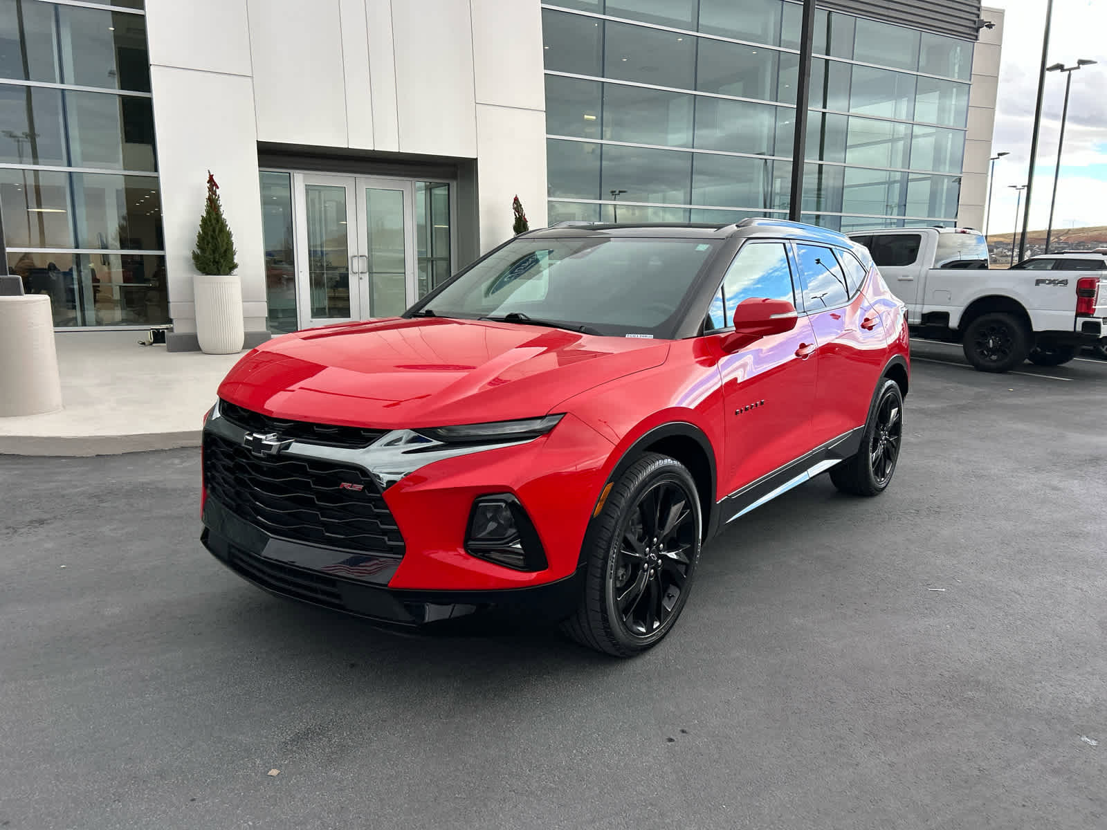 Used 2022 Chevrolet Blazer RS w/ Enhanced Convenience Package image 2