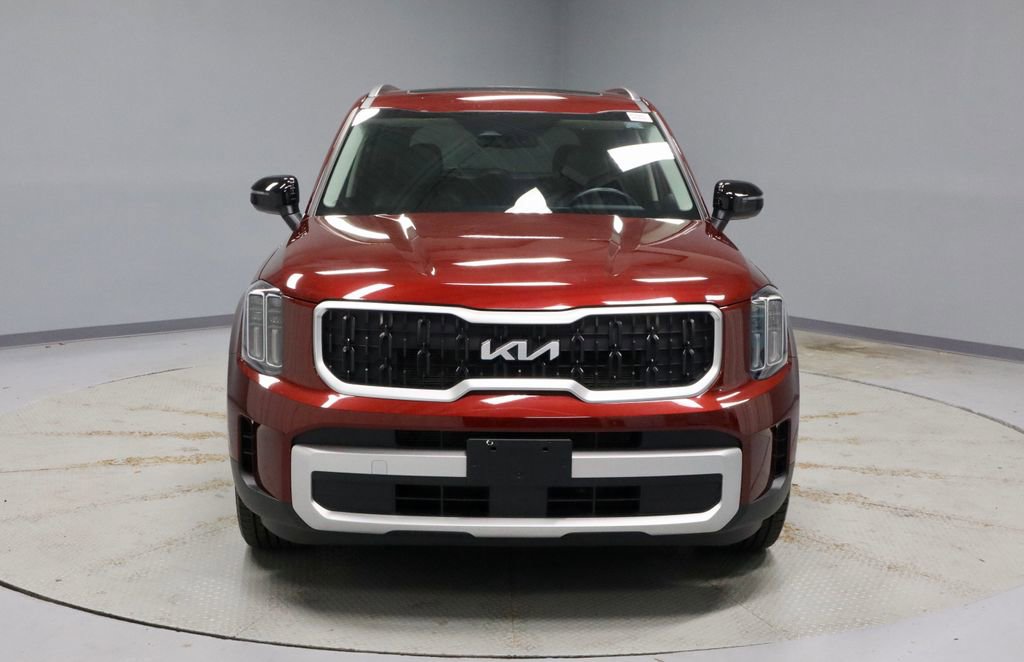 Used 2023 Kia Telluride EX w/ EX Captain's Chair Package FWD image 8