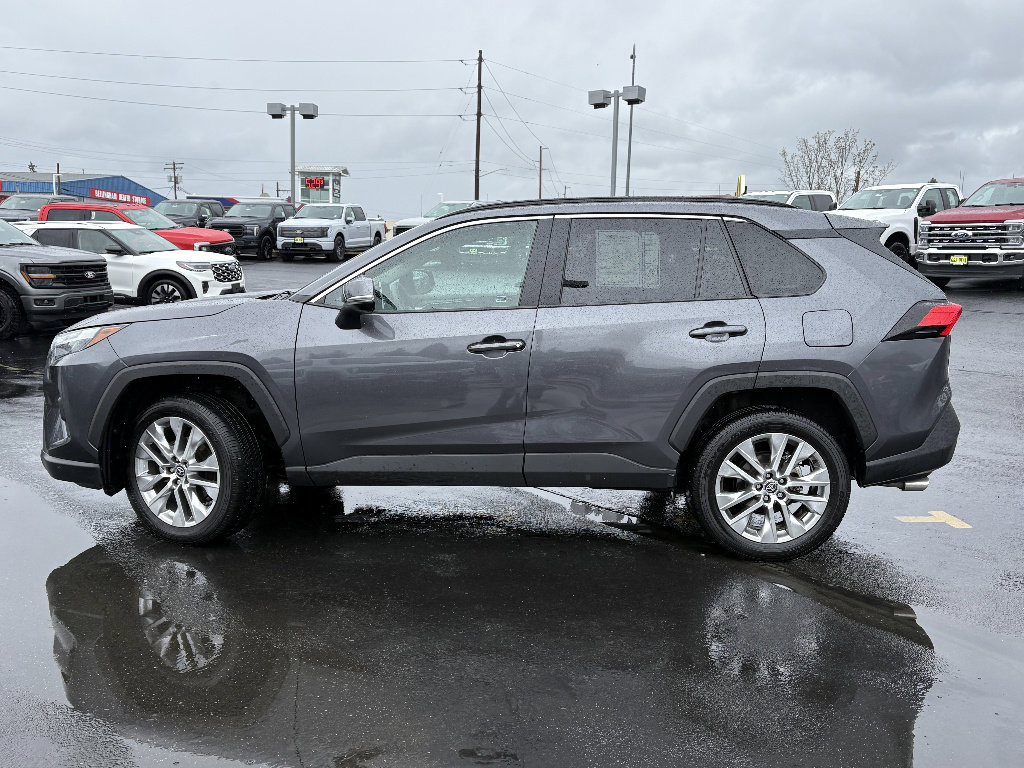 Used 2025 Toyota RAV4 XLE Premium w/ Weather Package AWD/4WD image 6