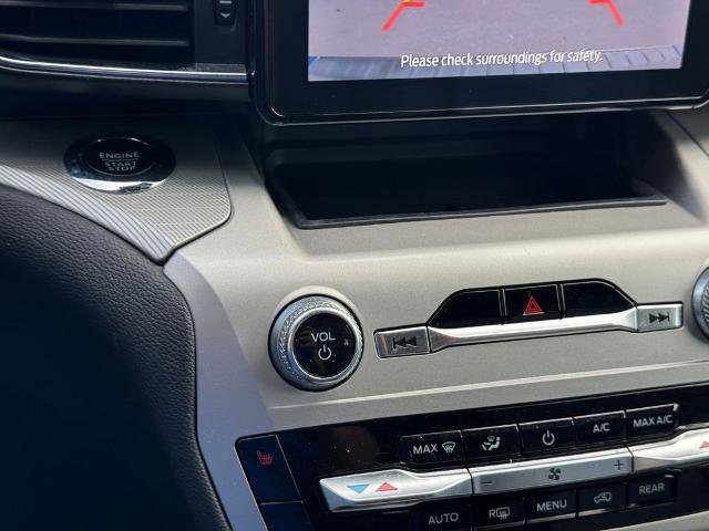 Certified 2022 Ford Explorer XLT w/ Equipment Group 202A image 20