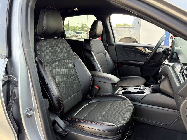 Certified 2024 Ford Escape ST-Line w/ Tech Pack #1 FWD image 29