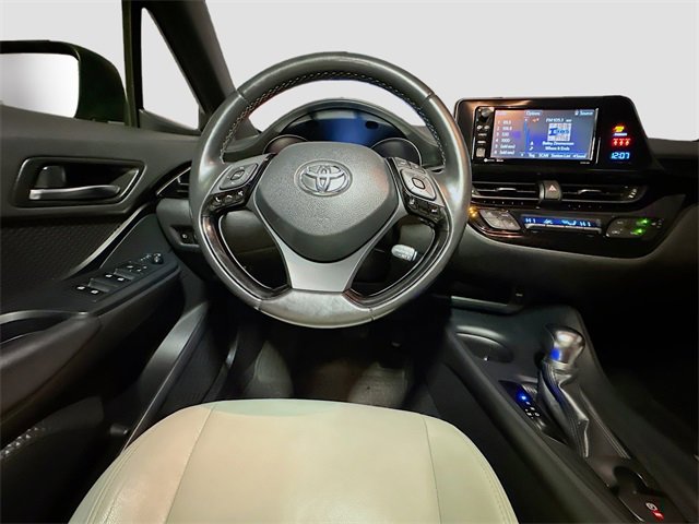 Used 2018 Toyota C-HR XLE image 24