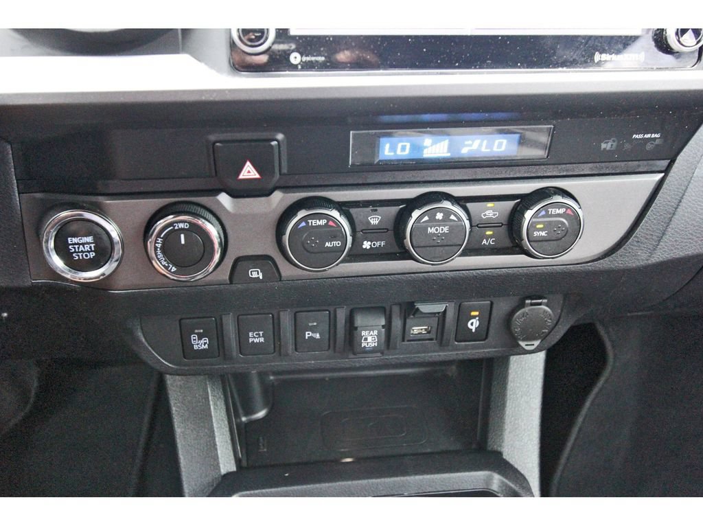 Used 2023 Toyota Tacoma TRD Off-Road w/ Technology Package AWD/4WD image 26