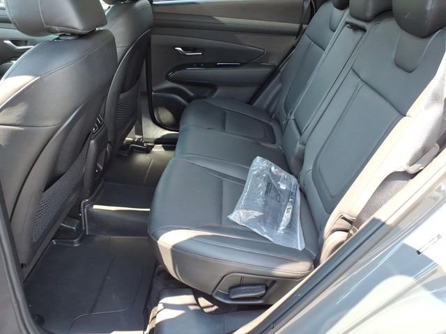 Used 2025 Hyundai Tucson Limited AWD/4WD image 19