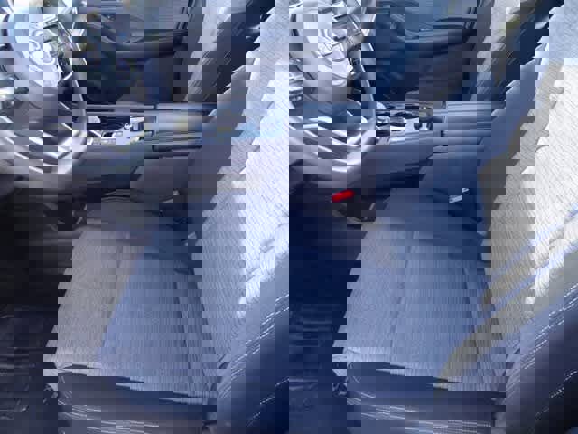 Used 2023 Nissan Rogue SV image 11