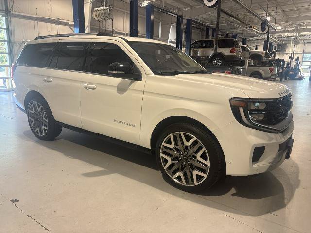 Certified 2025 Ford Expedition Platinum w/ Platinum Ultimate Package AWD/4WD image 3