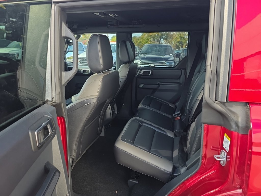 Certified 2026 Ford Bronco Outer Banks w/ Sasquatch Package AWD/4WD image 5