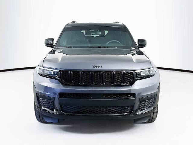 Used 2024 Jeep Grand Cherokee L Altitude RWD image 6