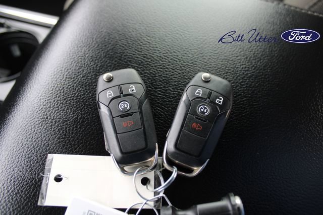 Certified 2019 Ford F350 XLT w/ XLT Premium Package image 23