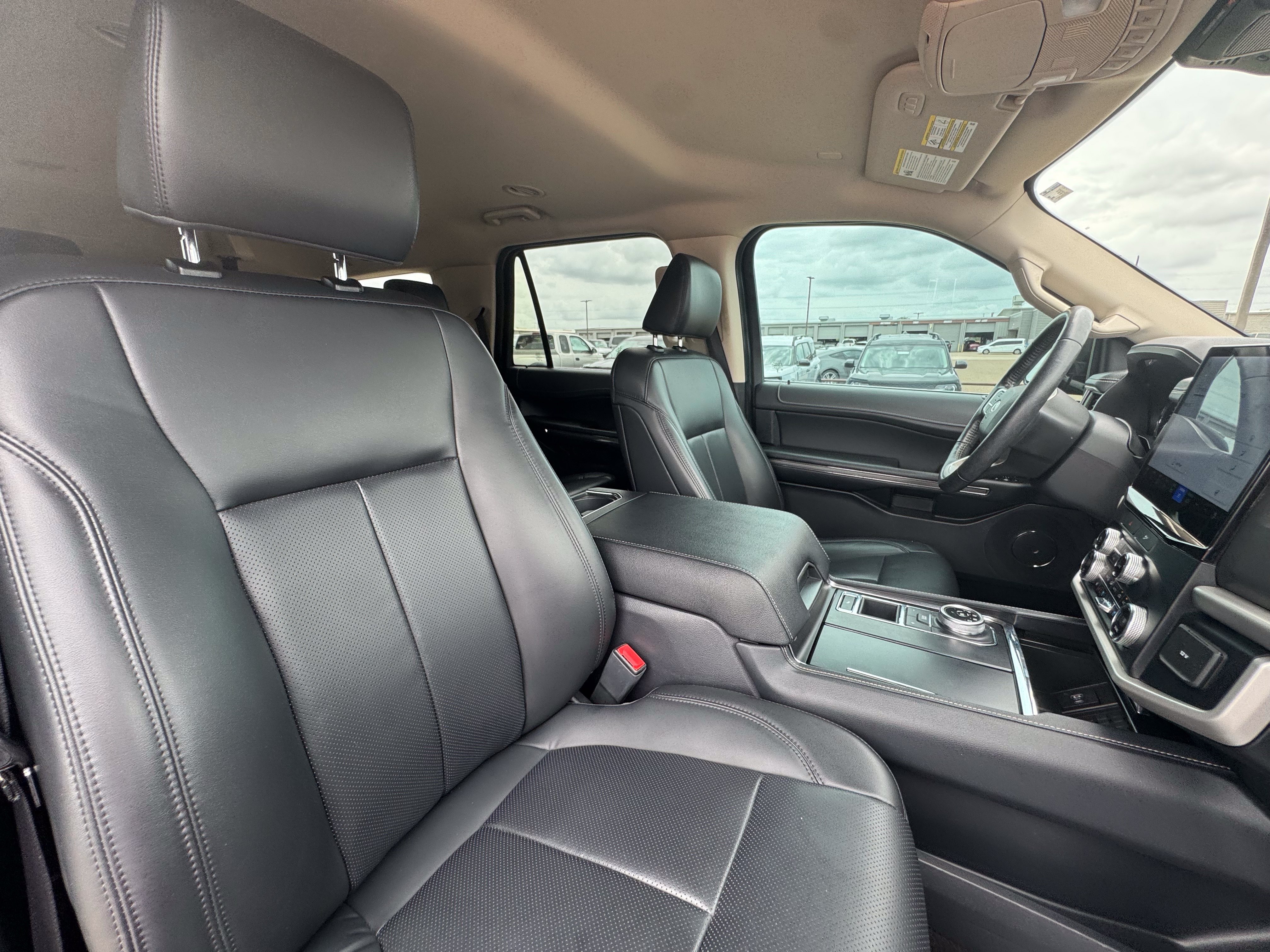 Certified 2023 Ford Expedition XLT RWD image 36