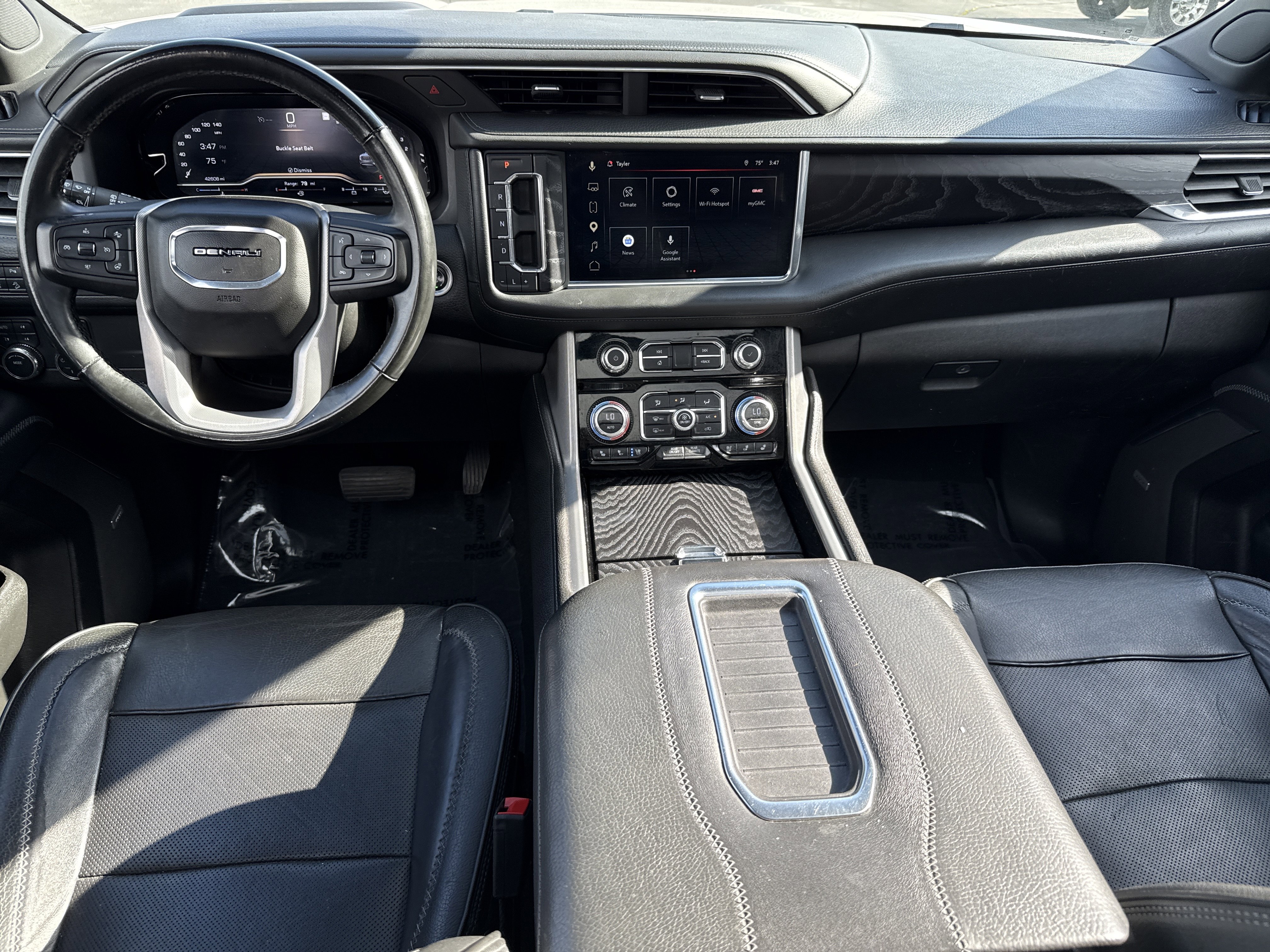 Used 2023 GMC Yukon XL Denali AWD/4WD image 14