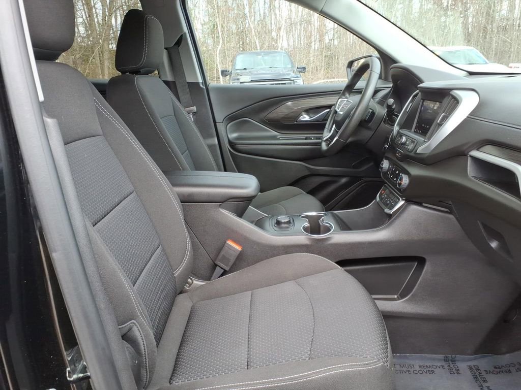 Used 2023 GMC Terrain SLE w/ LPO, Floor Liner Package AWD/4WD image 10
