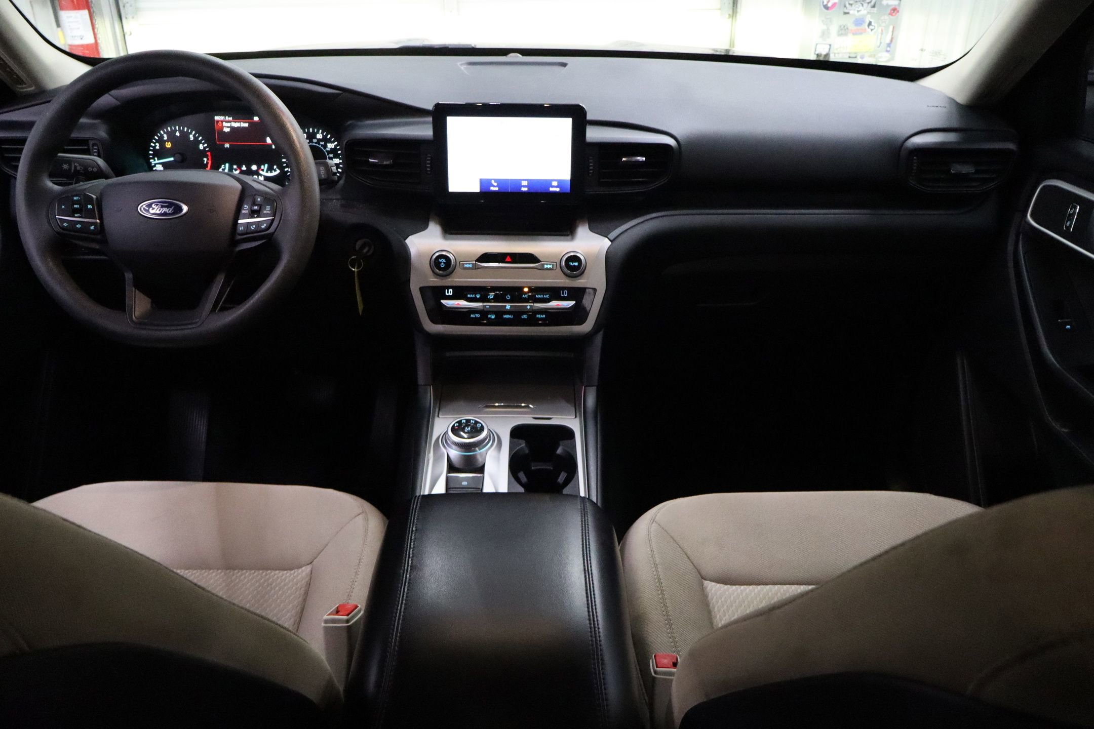 Certified 2020 Ford Explorer 2WD image 27