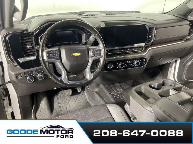 Used 2023 Chevrolet Silverado 1500 LT w/ Protection Package image 8