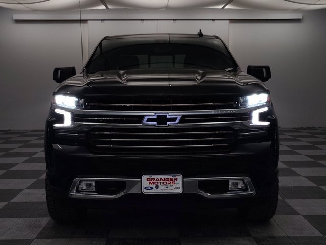 Used 2019 Chevrolet Silverado 1500 High Country w/ Technology Package AWD/4WD image 6