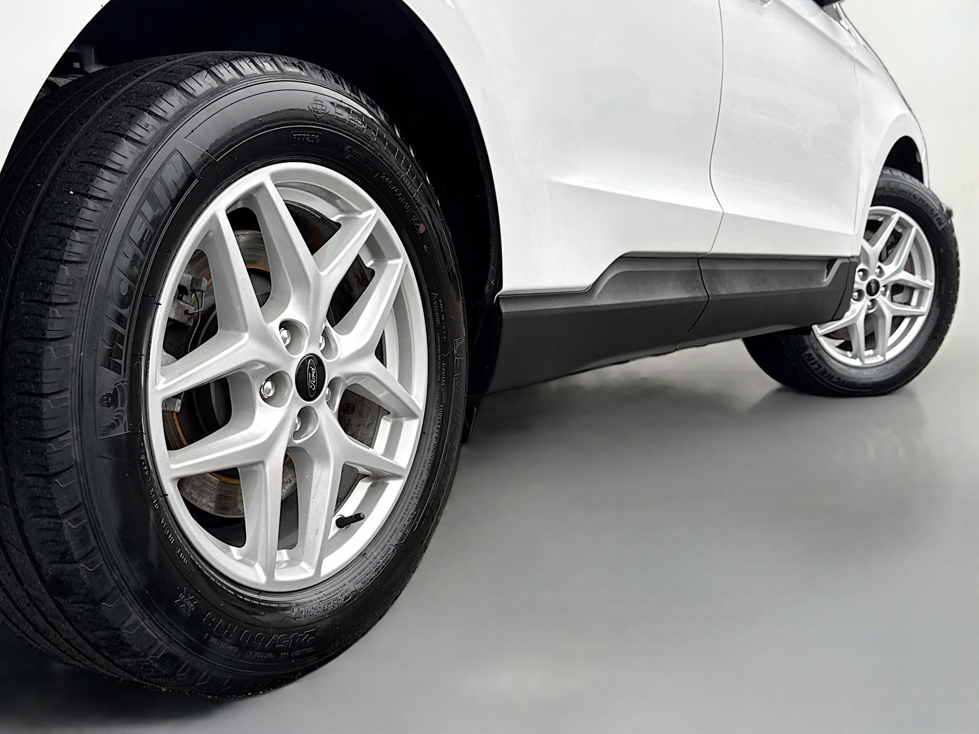 Certified 2024 Ford Edge SEL image 17