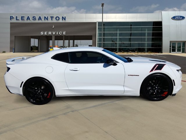 Used 2018 Chevrolet Camaro SS w/ Redline Edition RWD image 6