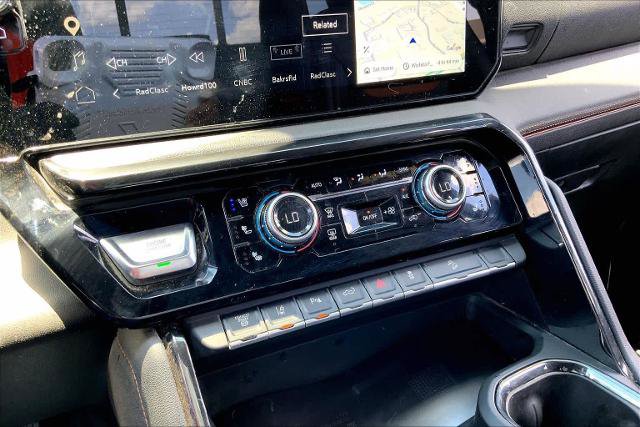 Used 2025 GMC Sierra 2500 AT4 w/ AT4 Premium Plus Package AWD/4WD image 32