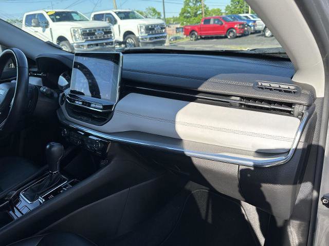 Used 2022 Jeep Compass Limited AWD/4WD image 19