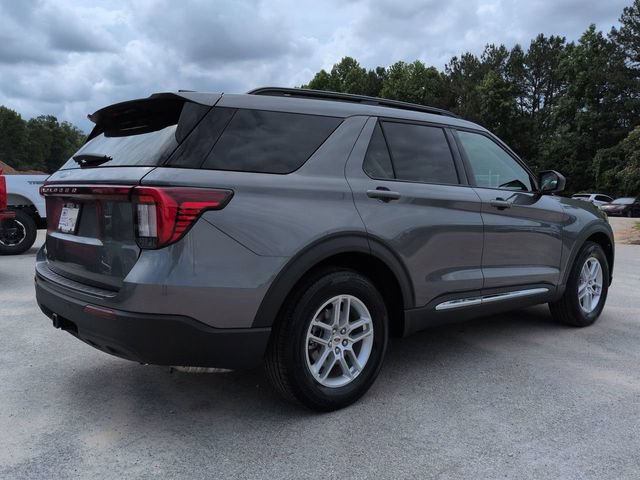 Certified 2025 Ford Explorer Active RWD image 4