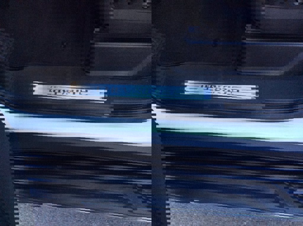 Used 2023 Chevrolet Suburban Premier image 44