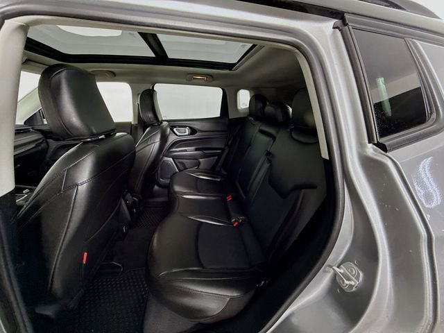 Used 2022 Jeep Compass Trailhawk w/ Sun and Sound Group AWD/4WD image 24