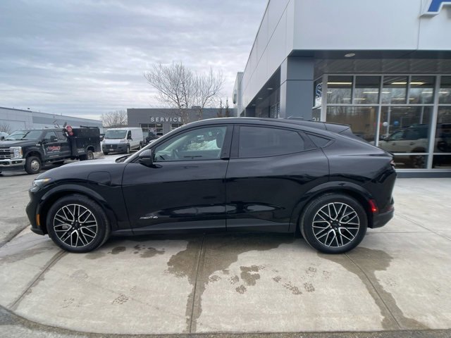 Certified 2025 Ford Mustang Mach-E Premium image 2