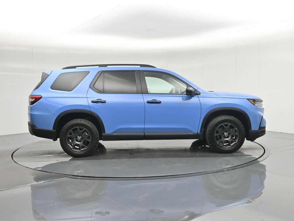 Used 2024 Honda Pilot TrailSport image 8