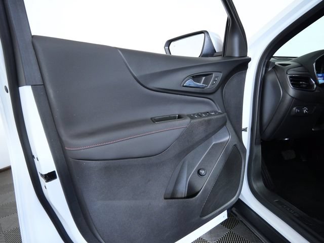 Used 2024 Chevrolet Equinox RS AWD/4WD image 15