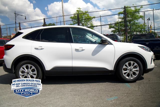 Certified 2025 Ford Escape Active FWD image 3