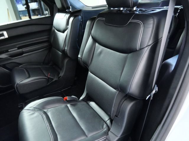 Certified 2020 Ford Explorer ST w/ Premium Technology Package AWD/4WD image 15