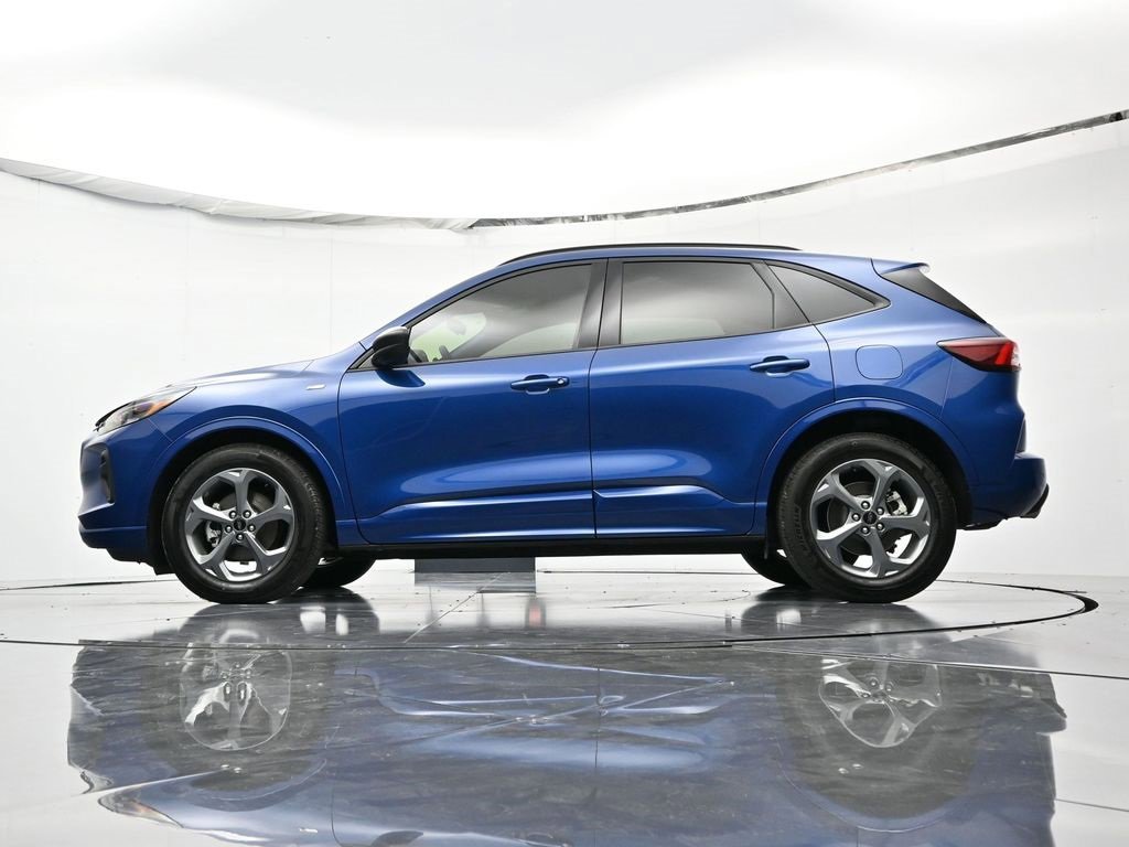 Certified 2023 Ford Escape ST-Line w/ Equipment Group 301A image 6