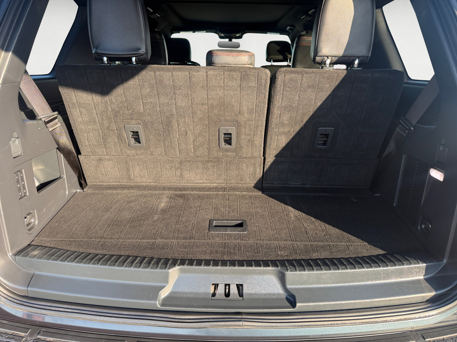 Certified 2024 Ford Expedition Limited RWD image 19