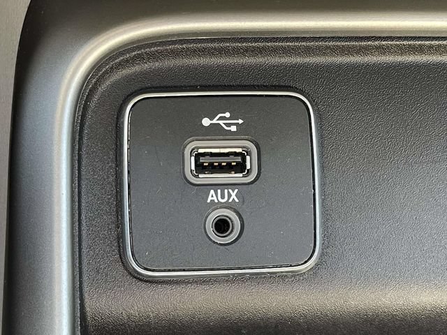 Used 2018 Jeep Compass Latitude w/ Popular Equipment Group FWD image 27