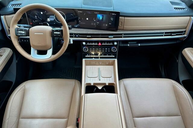 Used 2024 Hyundai Santa Fe Limited image 10