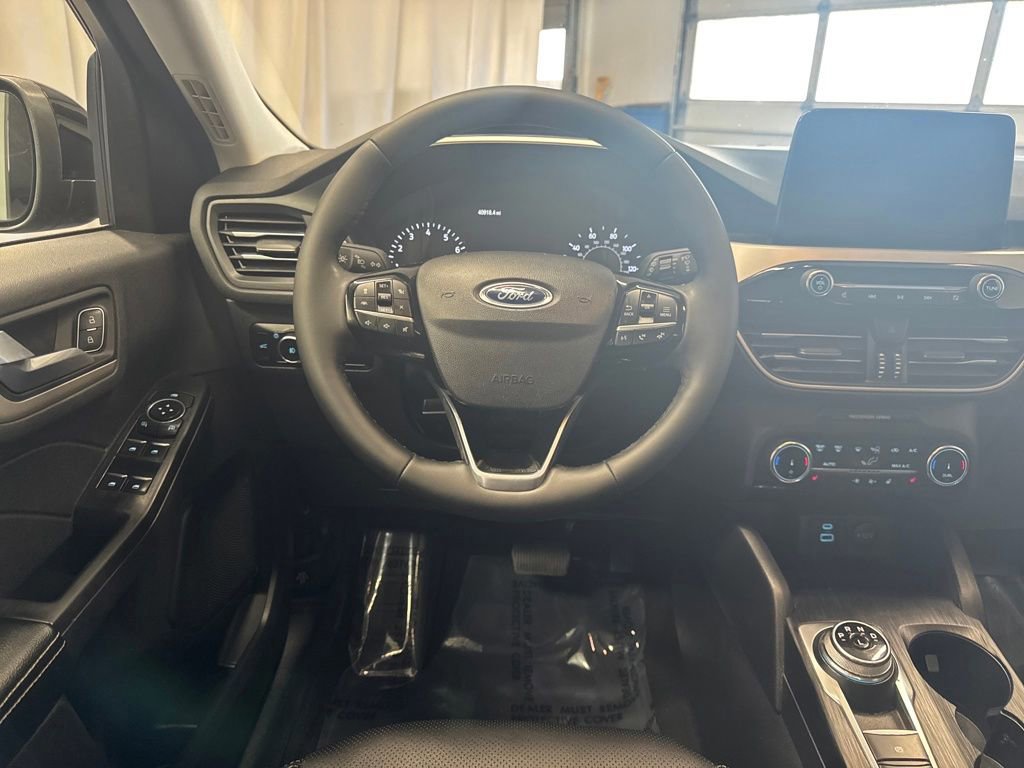 Certified 2022 Ford Escape SEL AWD/4WD image 13