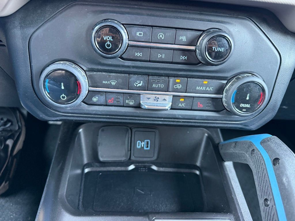 Certified 2022 Ford Bronco Wildtrak AWD/4WD image 27
