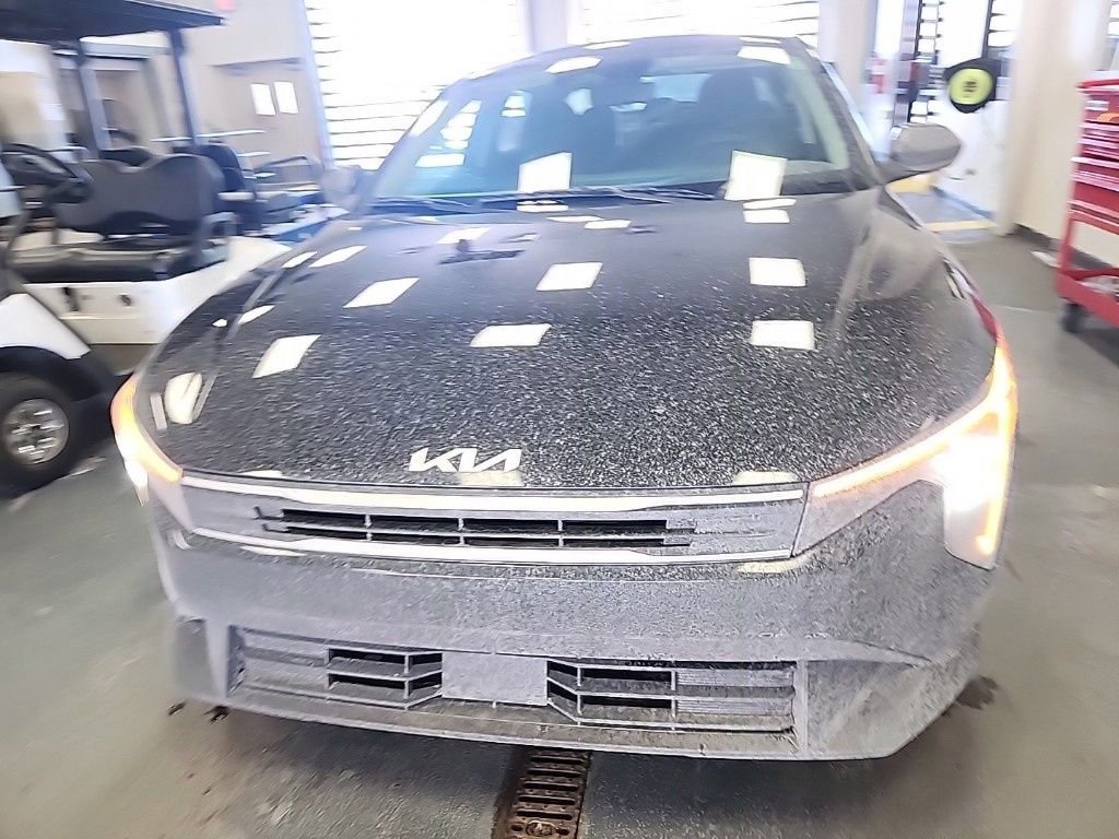 Used 2025 Kia K4 LXS image 4