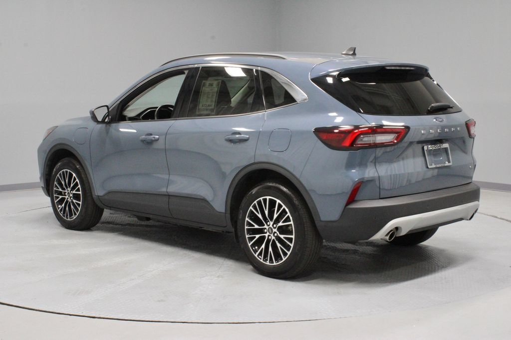 Certified 2023 Ford Escape SE FWD image 10
