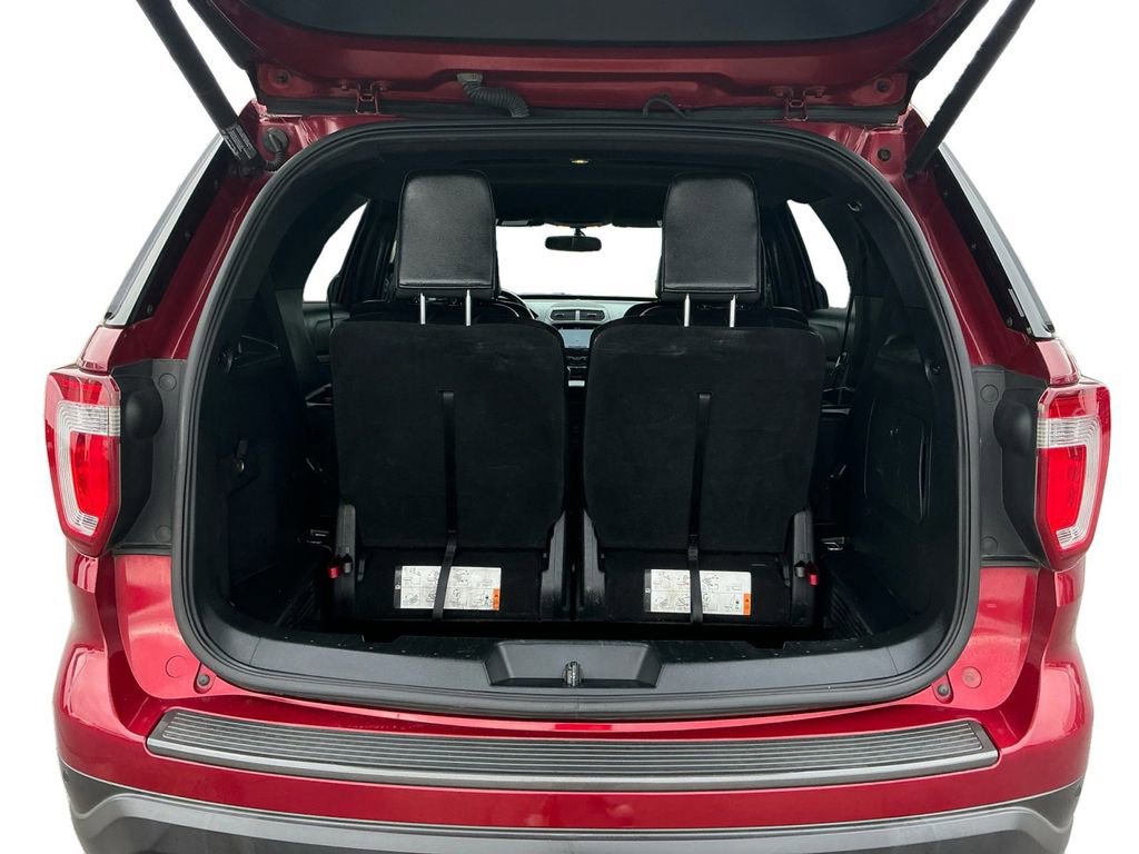 Certified 2019 Ford Explorer XLT w/ Equipment Group 202A FWD image 24